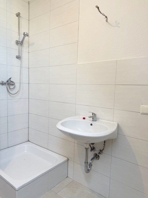 DG Bad Dusche Mehrfamilienhaus Bochum / Wattenscheid