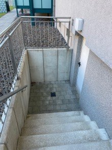 Zugang Keller 3,5 Raumwohnung im energetisch sanierten Mehrfamilienhaus mit Balkon auf Erbpachtgrundst�ck