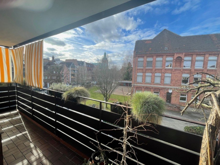 Ausblick Balkon Wohn- / Gesch�ftshaus Recklinghausen