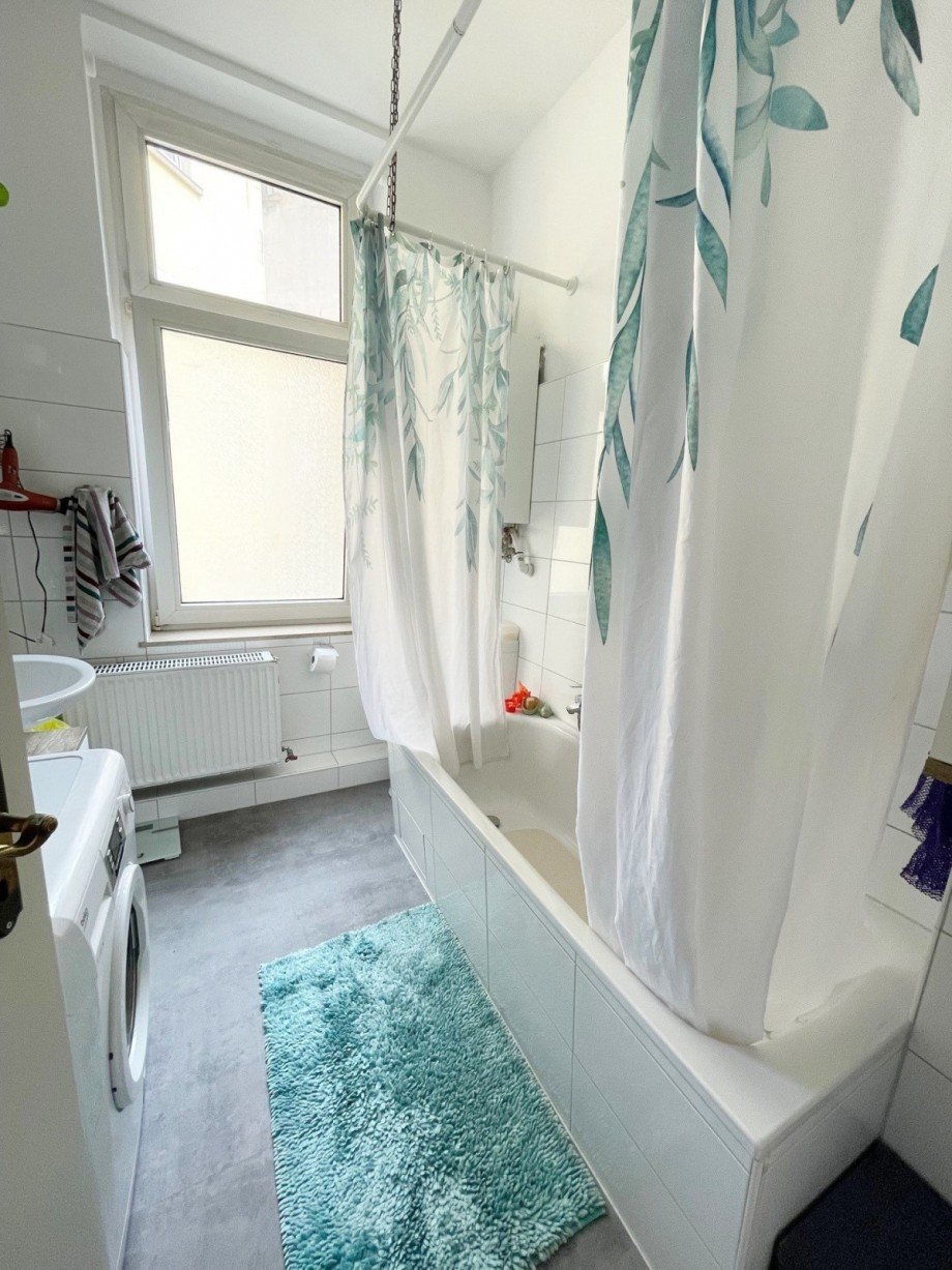 Bad mit Wanne Etagenwohnung Bochum