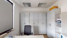 B�ro Lagerhalle ca. 1432 m� mit B�ro ca, 151 m�, Grundst�ck 3742 m� zu verkaufen