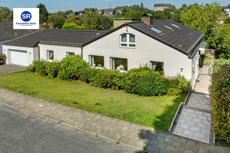  Bochum Einfamilienhaus Luxuri�ses Einfamilienhaus in absoluter TOP-Lage von Bochum-Linden!