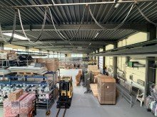  Lagerhalle ca. 1432 m� mit B�ro ca, 151 m�, Grundst�ck 3742 m� zu verkaufen