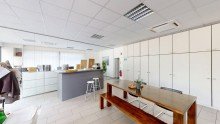 B�ro Lagerhalle ca. 1432 m� mit B�ro ca, 151 m�, Grundst�ck 3742 m� zu verkaufen