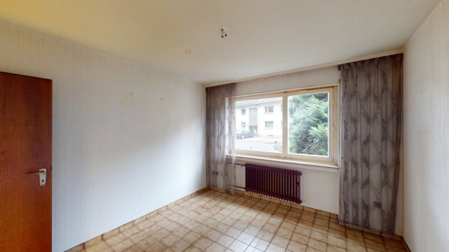 Ankleide EG sanierungsbed�rftig Zweifamilienhaus Herne