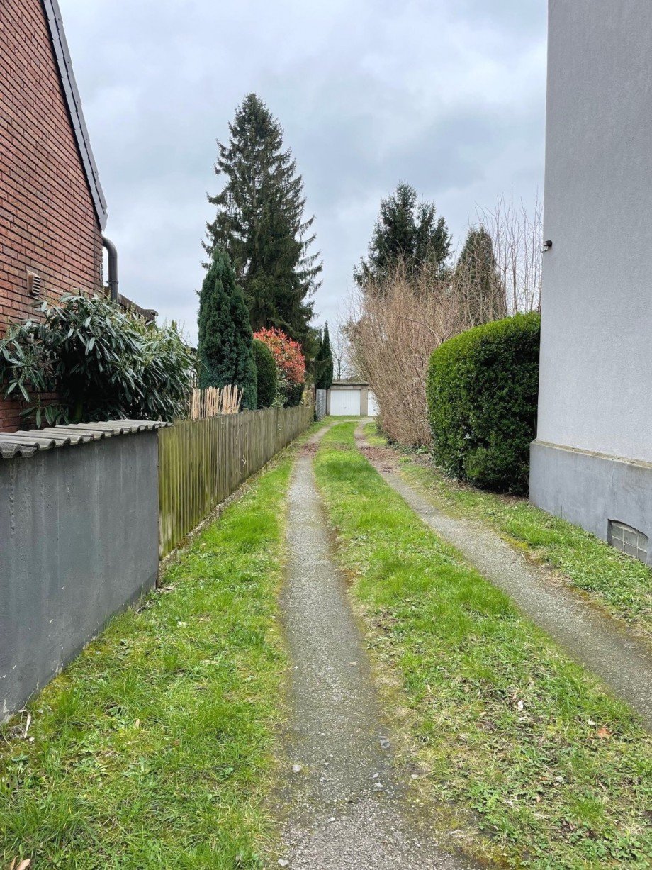 Seite links Mehrfamilienhaus Recklinghausen