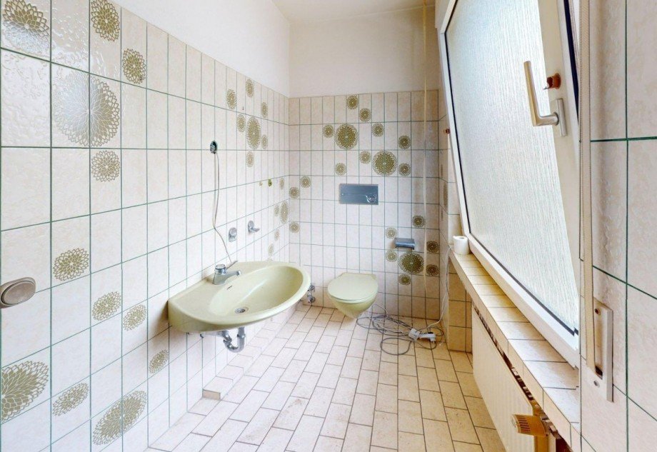 G�ste WC Doppelhaush�lfte Bochum / Eppendorf