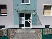 Hauseingang 3,5 Raumwohnung im energetisch sanierten Mehrfamilienhaus mit Balkon auf Erbpachtgrundst�ck