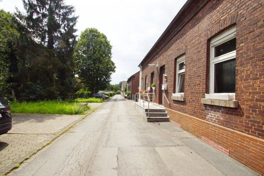Zuwegung Doppelhaush�lfte Gelsenkirchen