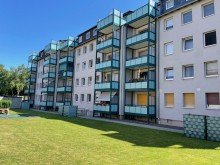R�ckansicht 3,5 Raumwohnung im energetisch sanierten Mehrfamilienhaus mit Balkon auf Erbpachtgrundst�ck