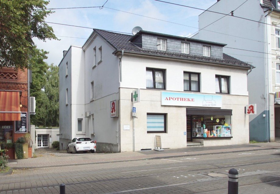 Seitenansicht Wohn- / Gesch�ftshaus Bochum