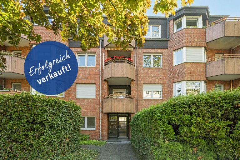 Frontseite Recklinghausen Mehrfamilienhaus Top gepflegte Wohn-Immobilien mit 20 Wohnungen und 34 Garagen zentrumsnah in Recklinghausen