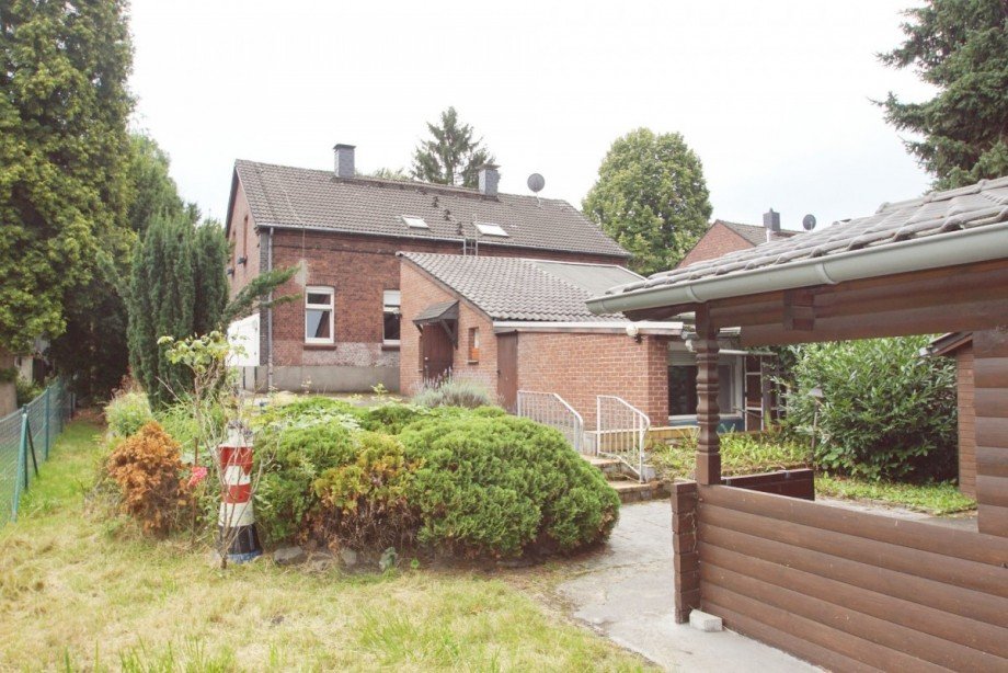 R�ckansicht Doppelhaush�lfte Gelsenkirchen