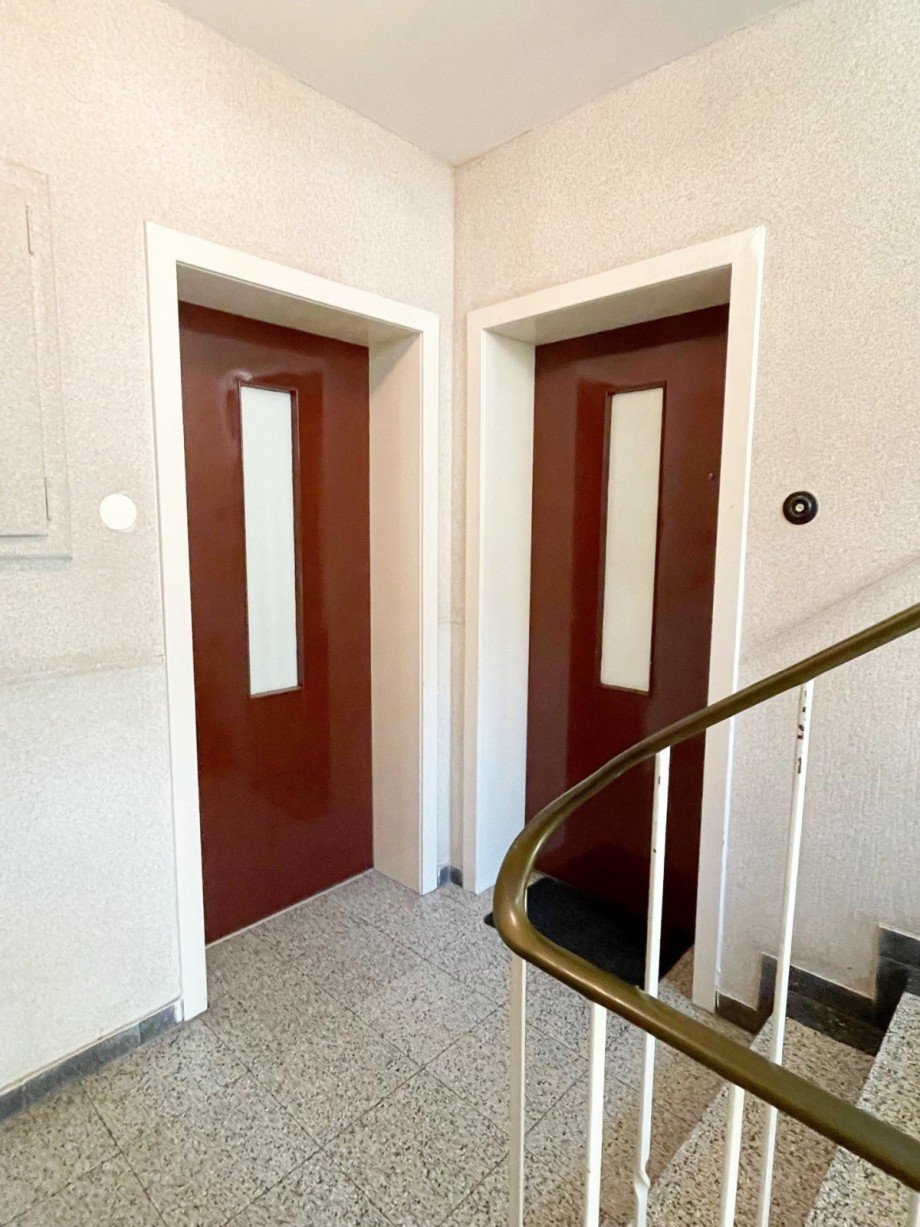 Wohnungseing�nge Mehrfamilienhaus Bochum